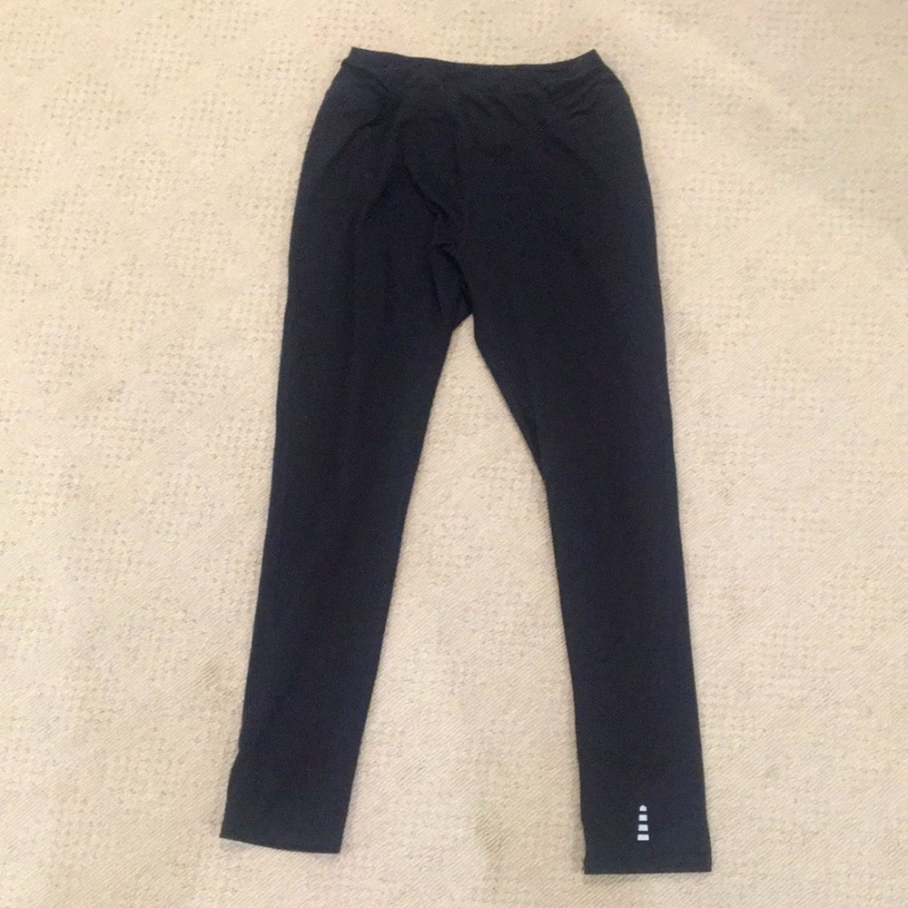 Black leggings.